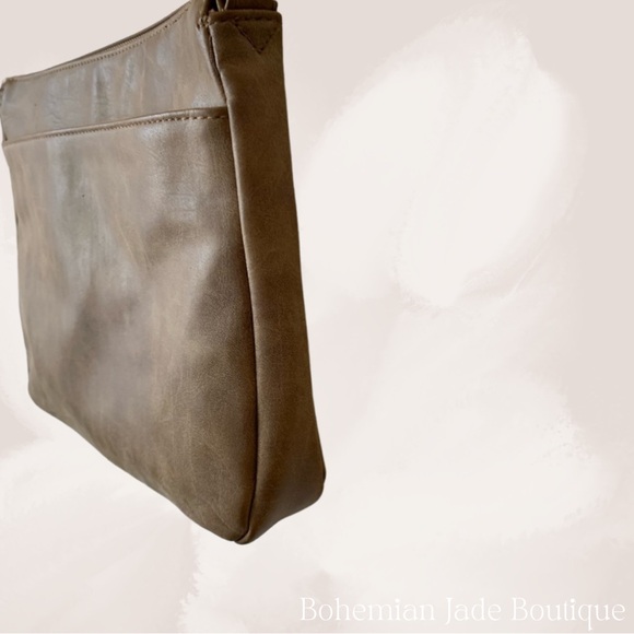 Crossbody Faux Leather Floral Embroidered Purse - Picture 6 of 7